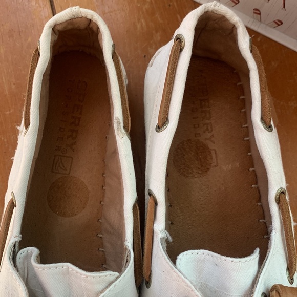 NWOT, Sperry espadrille style in ivory/ / lace trim jute trim - Picture 6 of 7